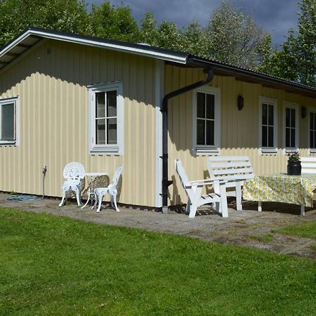 Nyrenoverat Gardshus Pa Havstomt Med Hoeg Standard Örnsköldsvik Exterior foto